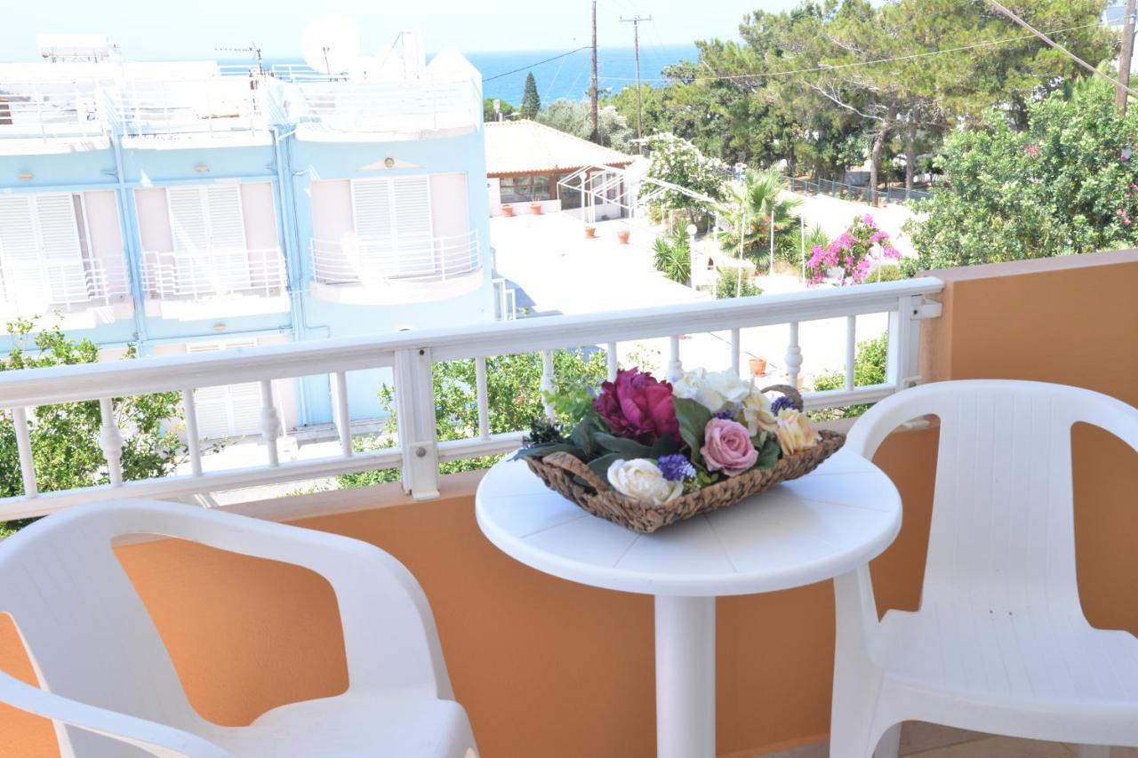 Sunny Rooms Hersonissos  Ngoại thất bức ảnh